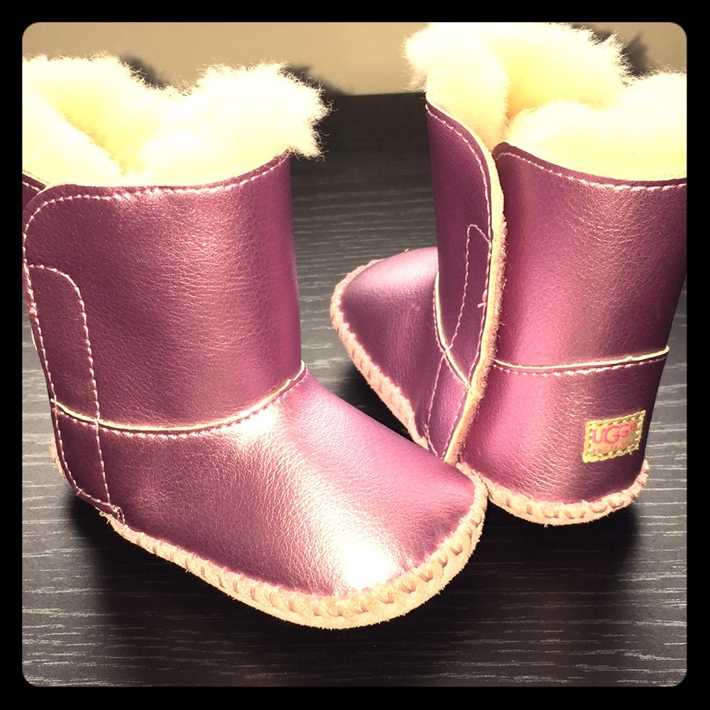 Baby UGGS. NWOT. Metallic Pink.